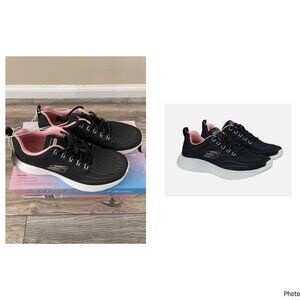 NWT SKECHERS Women's Lite Foam Lightweight Air-Cooled Running Sneaker, Size 7